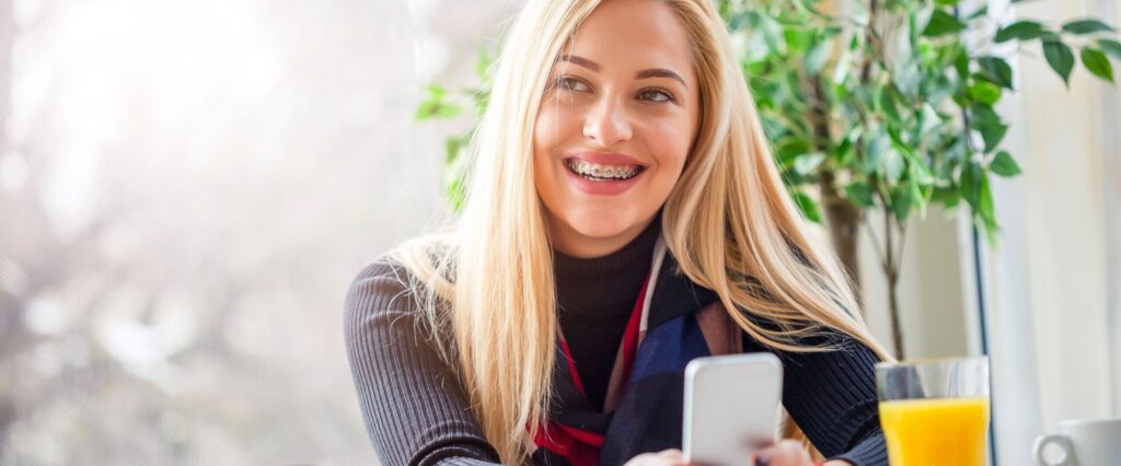 adult Eating out with braces